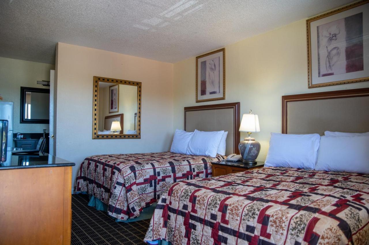 Motel 7 - Near Six Flags, - Napa Valley