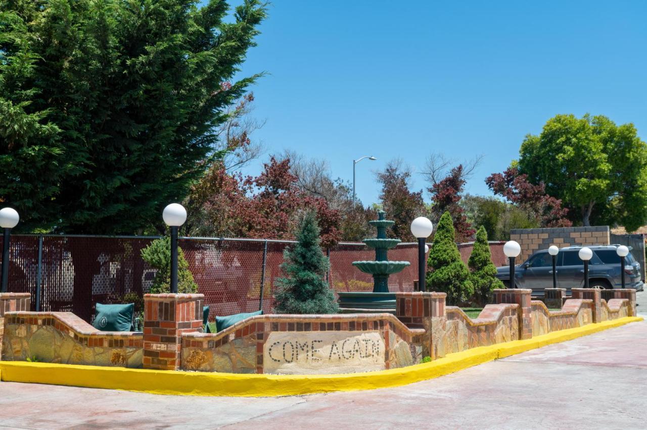 Motel 7 - Near Six Flags, - Napa Valley Vallejo