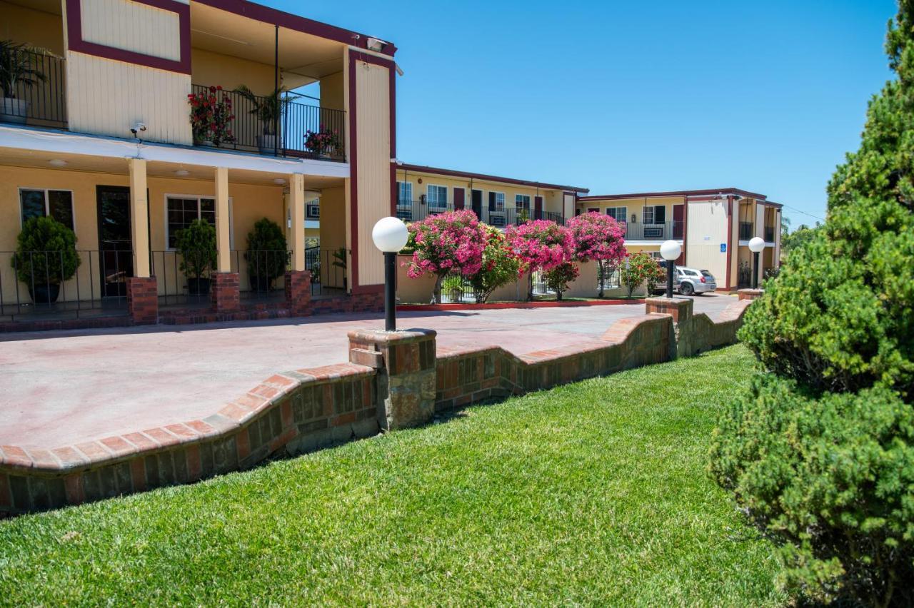 Motel 7 - Near Six Flags, - Napa Valley Vallejo