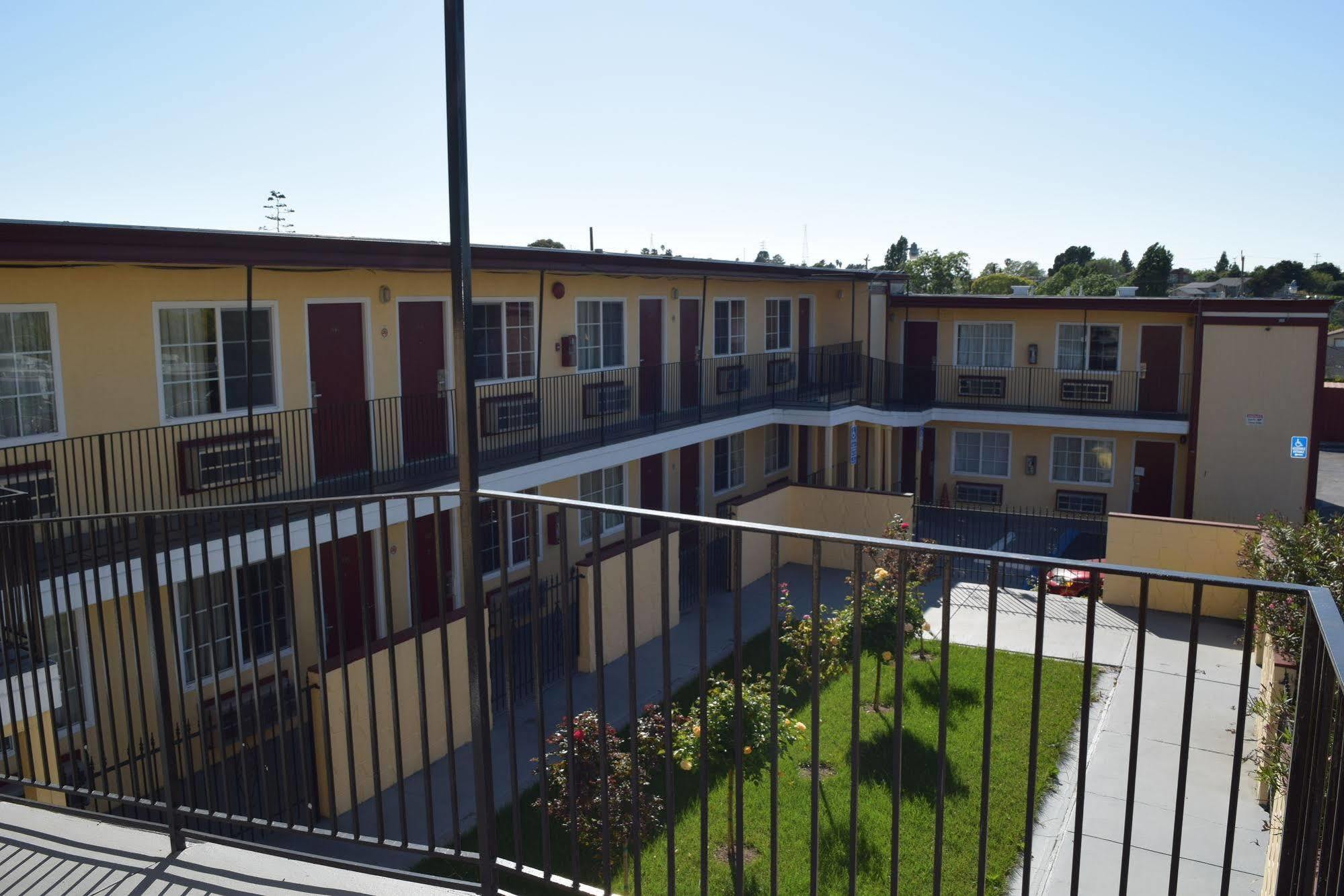 Motel 7 - Near Six Flags, - Napa Valley Vallejo