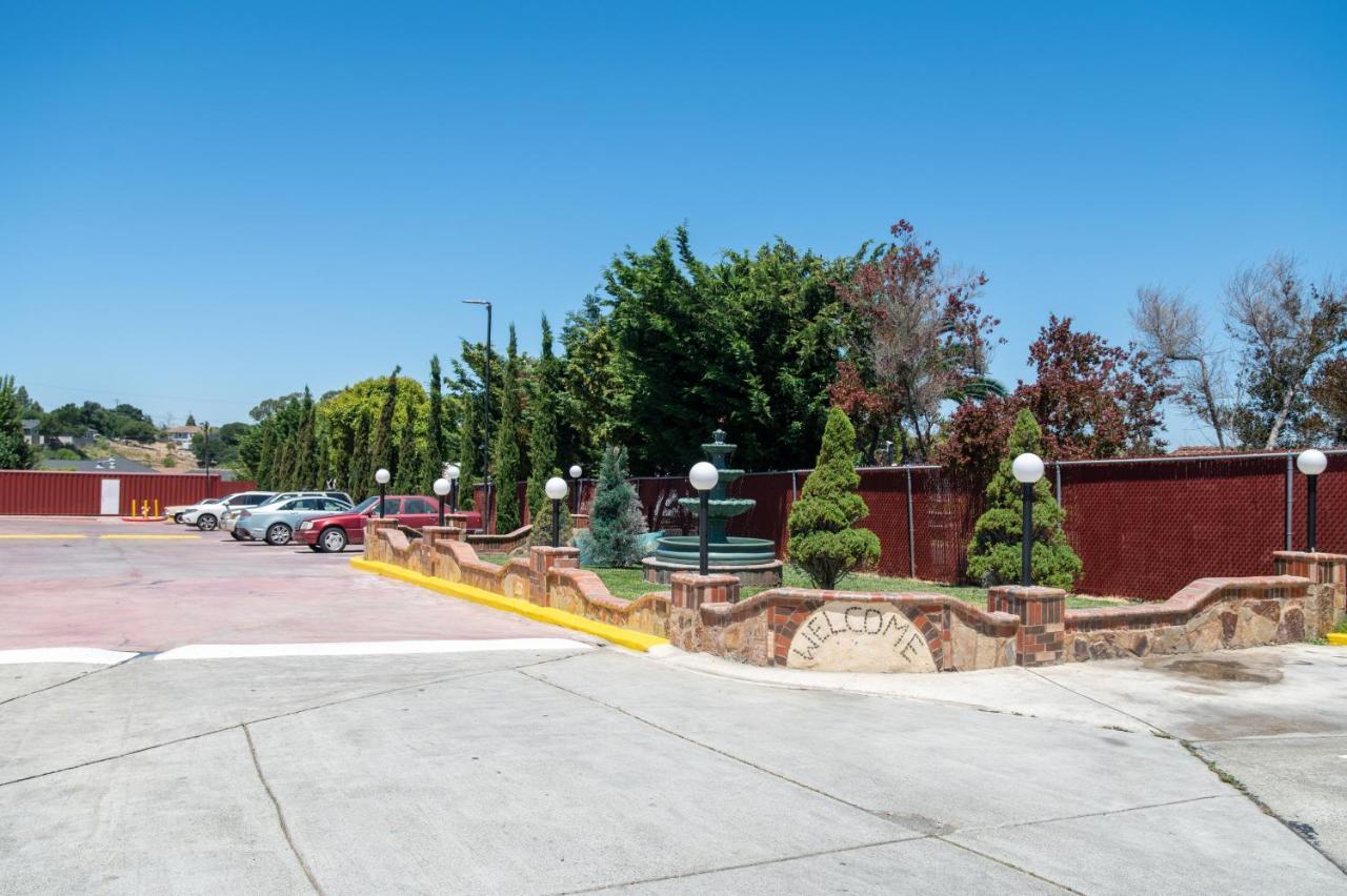 7 2* Vallejo